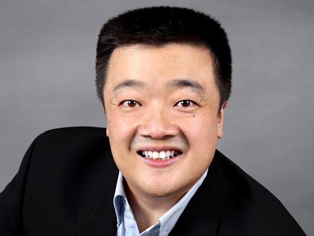(crypto-Bobby Lee)-crypto-Bobby Lee-net-worth-social-media-news.jpg.