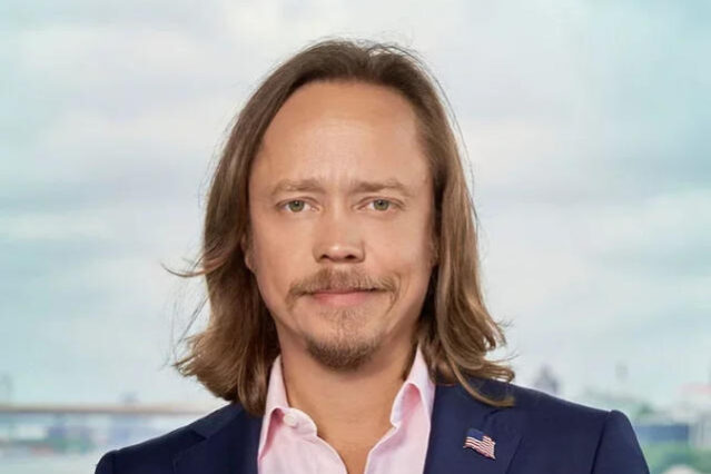 (crypto-Brock Pierce)-crypto-Brock Pierce-net-worth-social-media-news.jpg.