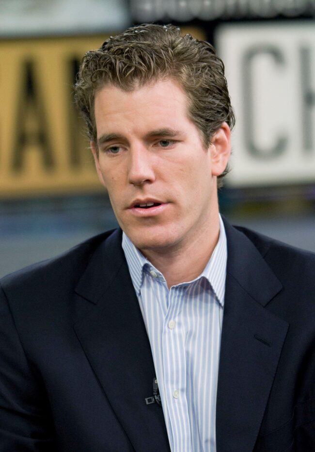 (crypto-Cameron Winklevoss)-crypto-Cameron Winklevoss-net-worth-social-media-news.jpg.