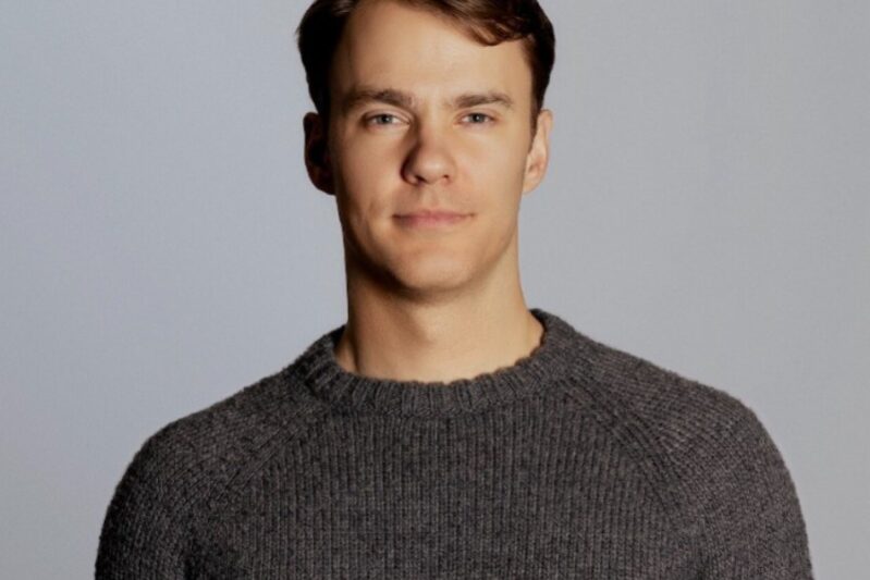 (crypto- Fred Ehrsam)-crypto- Fred Ehrsam-net-worth-social-media-news.jpg.