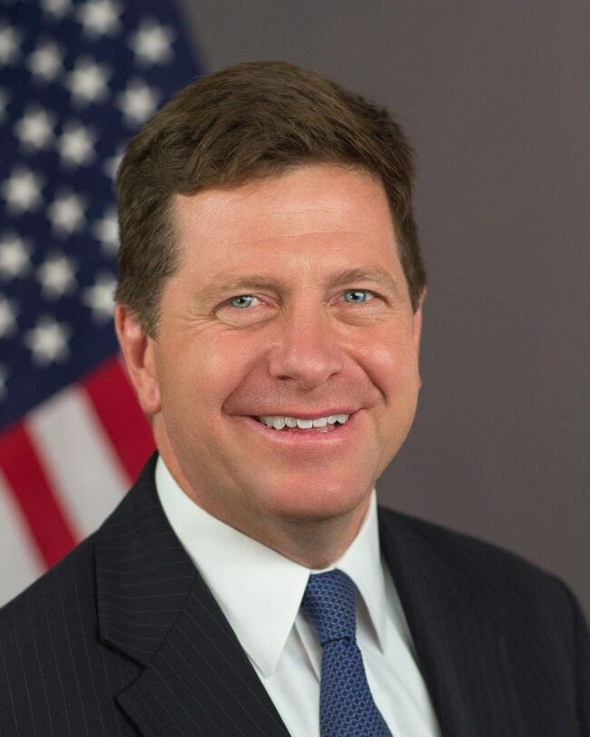 (crypto-Jay Clayton)-crypto-Jay Clayton-net-worth-social-media-news.jpg.