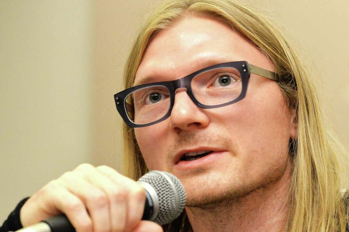 (crypto-Jesse Powell)-crypto-Jesse Powell-net-worth-social-media-news.jpg.