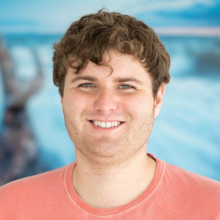 (crypto-Joey Krug)-crypto-Joey Krug-net-worth-social-media-news.jpg.