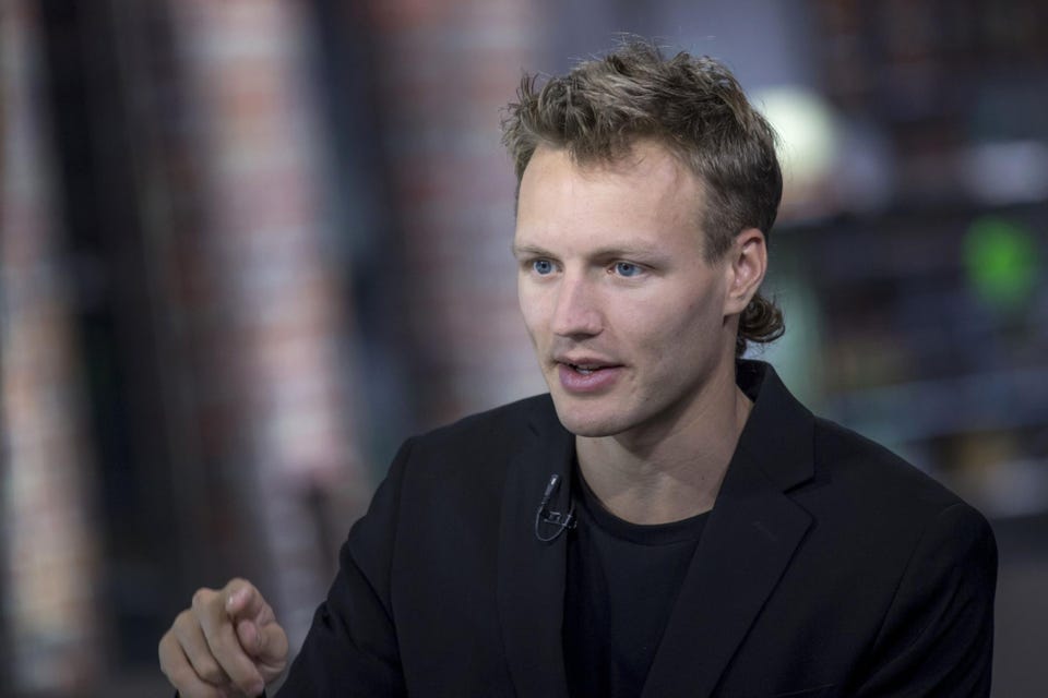 (crypto-Olaf Carlson-Wee)-crypto-Olaf Carlson Wee-worth-social-media-news.jpg.