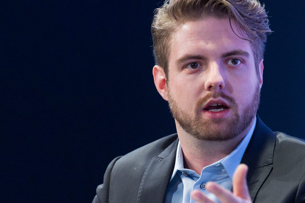 (crypto-Peter Smith)-crypto-Peter Smith-net-worth-social-media-news.jpg.