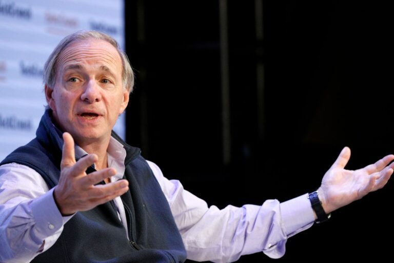 (crypto-Ray Dalio)-crypto-Ray Dalio-net-worth-social-media-news.jpg.