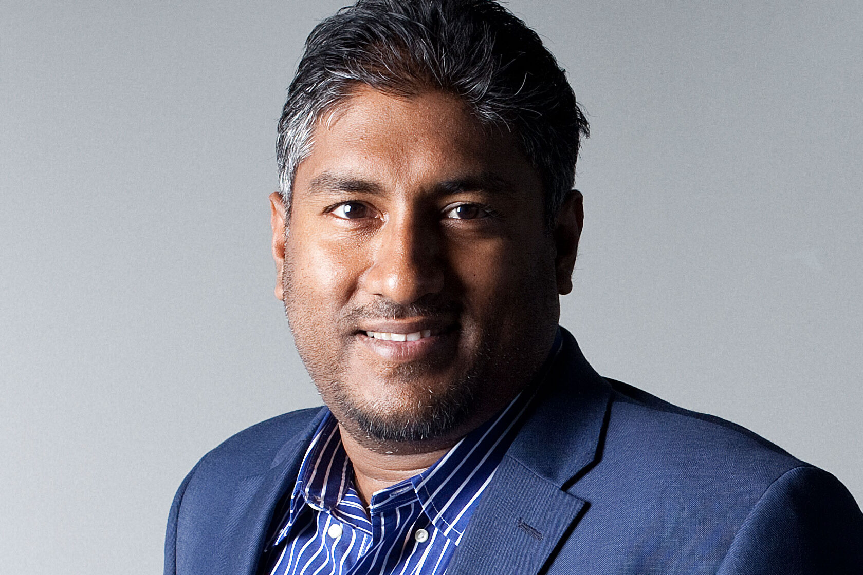 (crypto-Vinny Lingham)-crypto-Vinny Lingham-net-worth-social-media-news.jpg.